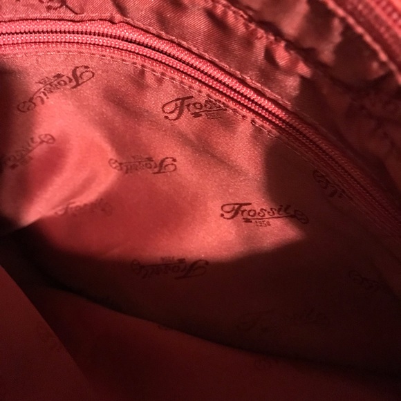 Fossil Genuine Classic Leather Crossbody Bag - Picture 6 of 8